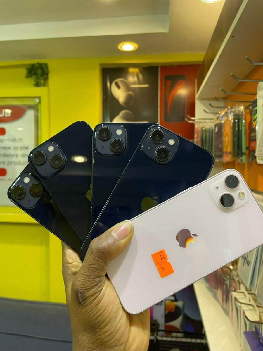 iPhone 13