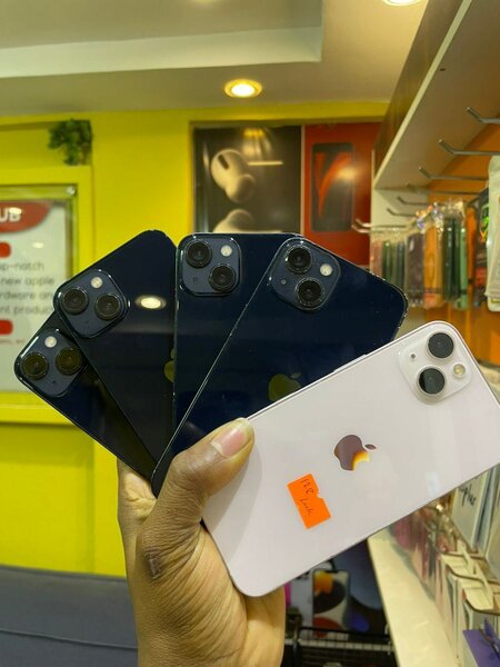 iPhone 13