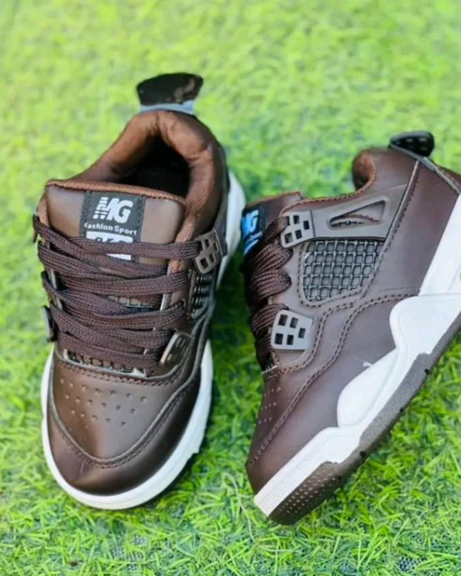 Kids sneakers