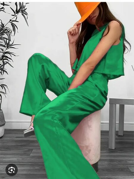 Ensemble satin vert élégant
