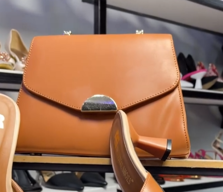 Bag brown