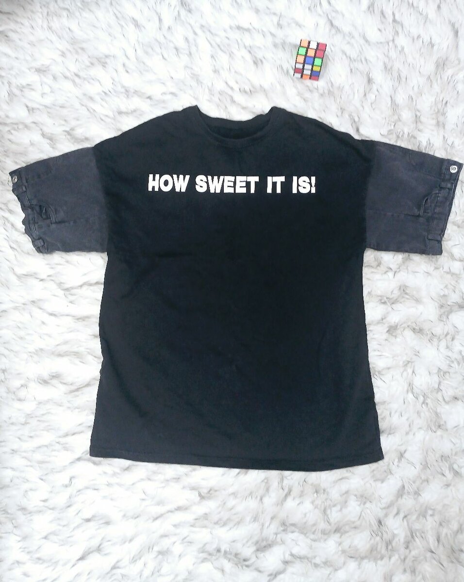 Roundneck T-shirt