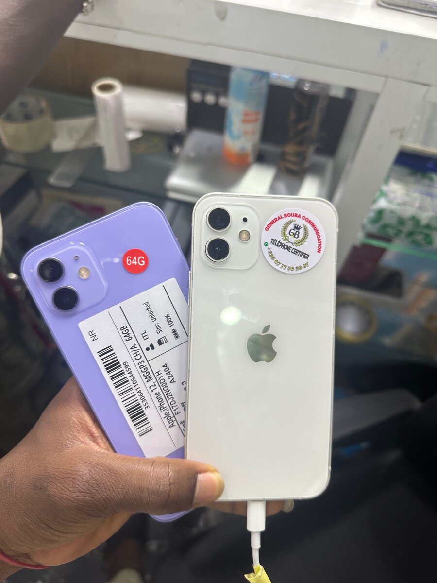 iPhone 12 simple