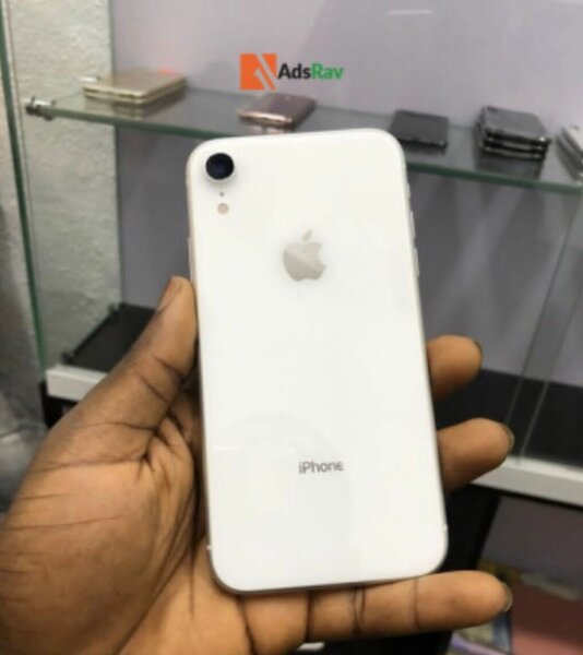 iPhone XR