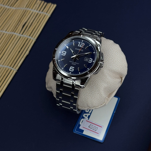 Часы Casio 