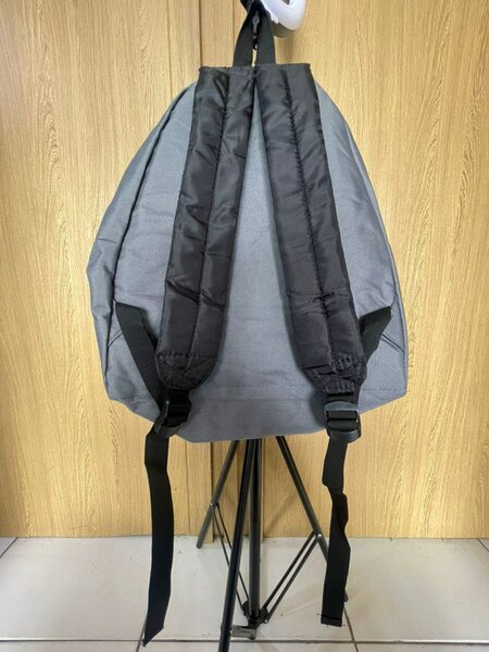 Sac à dos gris unisexe