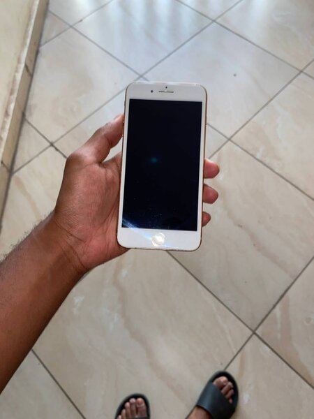 iPhone 8 Plus