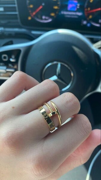 Bague en or moderne élégante