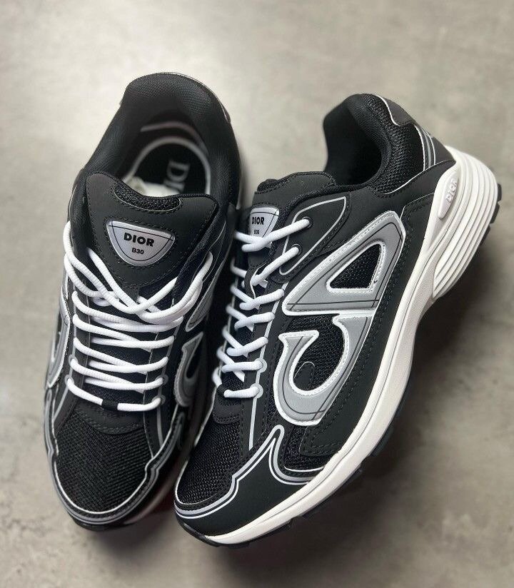 Christian Dior B30