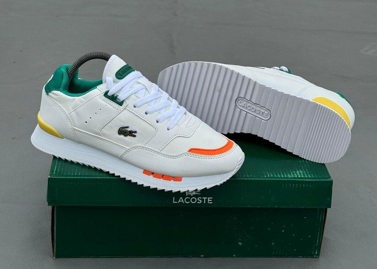 Baskets Lacoste blanches colorées