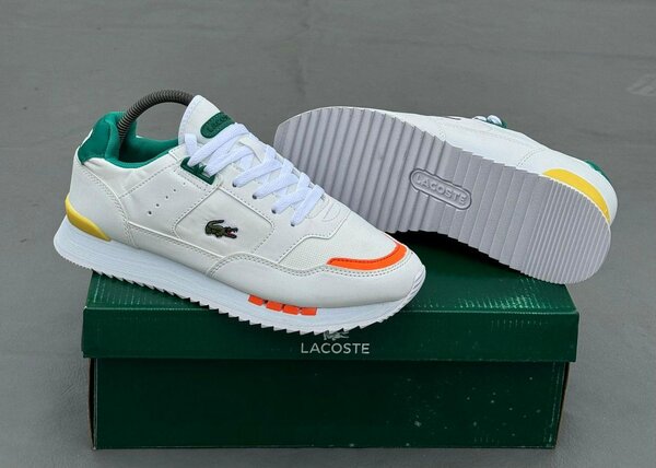 Baskets Lacoste blanches colorées
