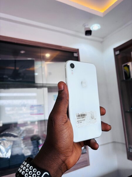 iPhone XR