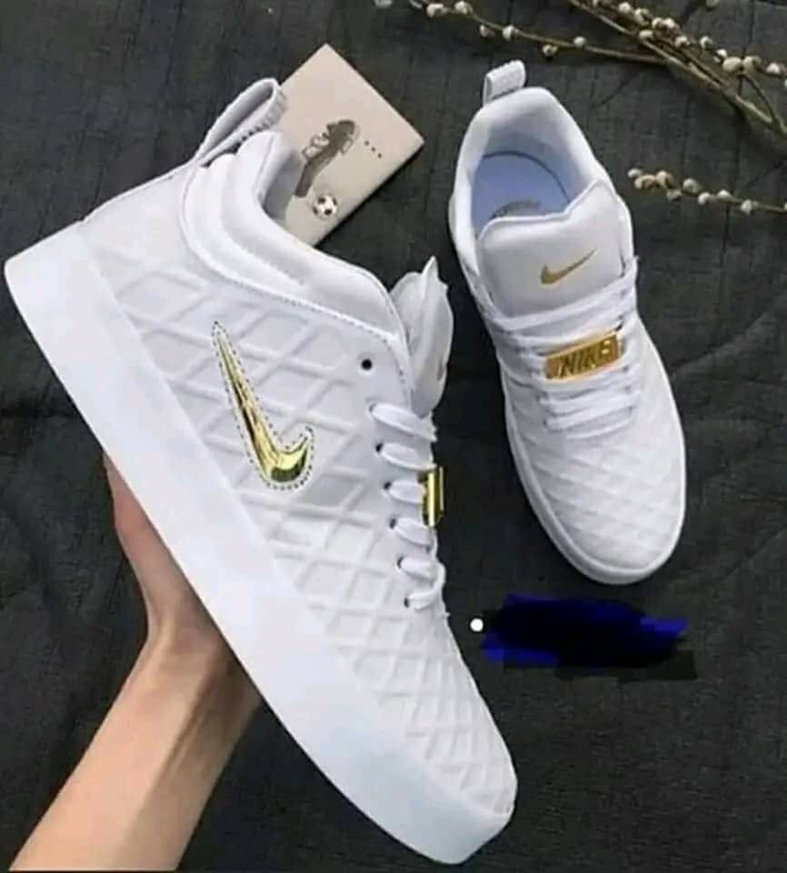 Chaussures De Sport élégantes