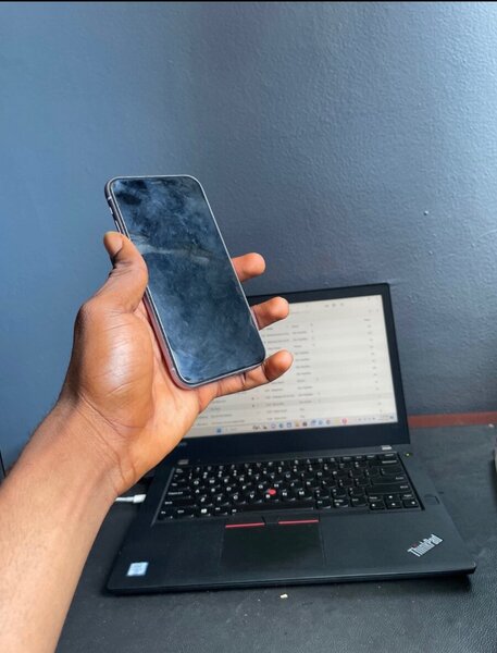 ROGGER IPHONES
