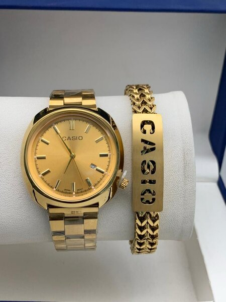 Casio watch and bracelet set
