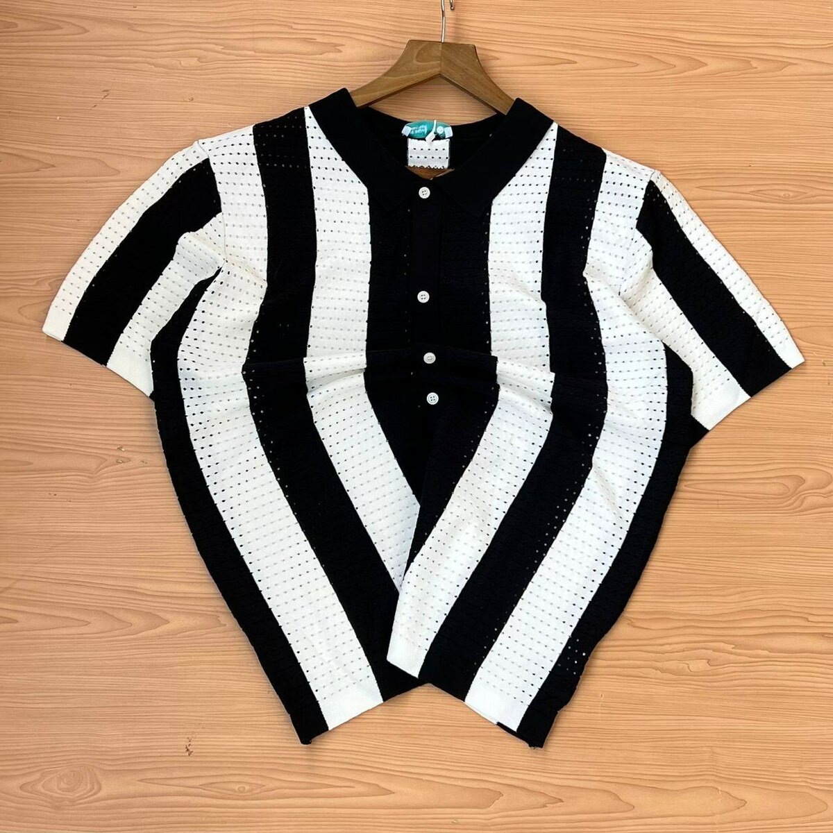 Knitted lacoste