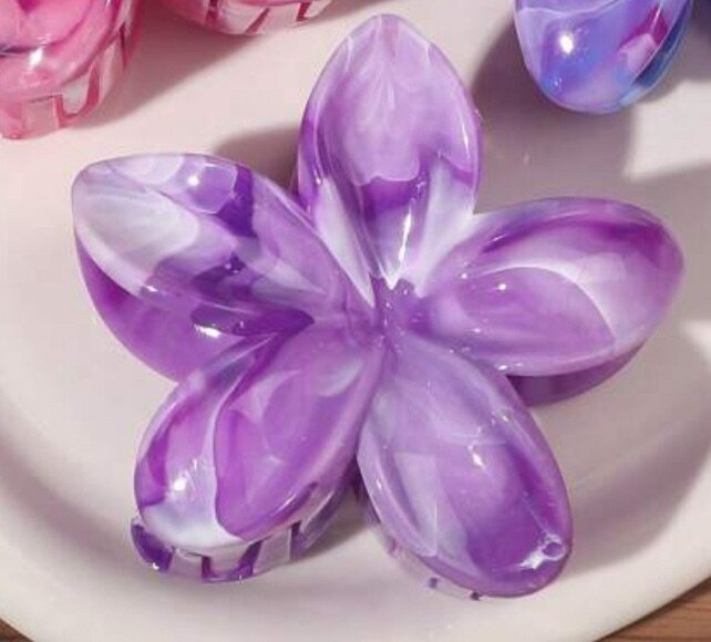 Pince à cheveux fleur violette