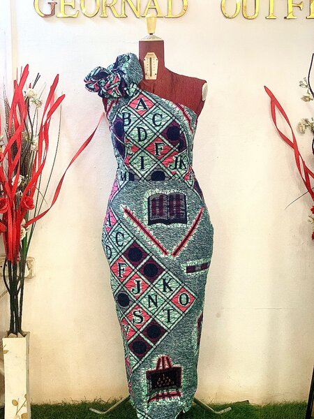 Long fitted dress