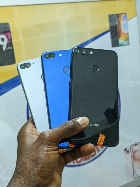 Honor 9 lite
