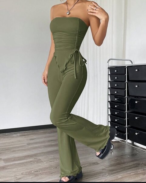Ladies top and down
