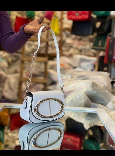 Ladies hand bag