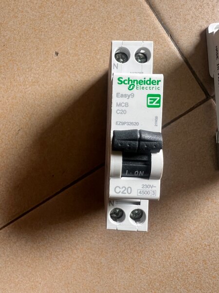 C20 Circuit Breaker