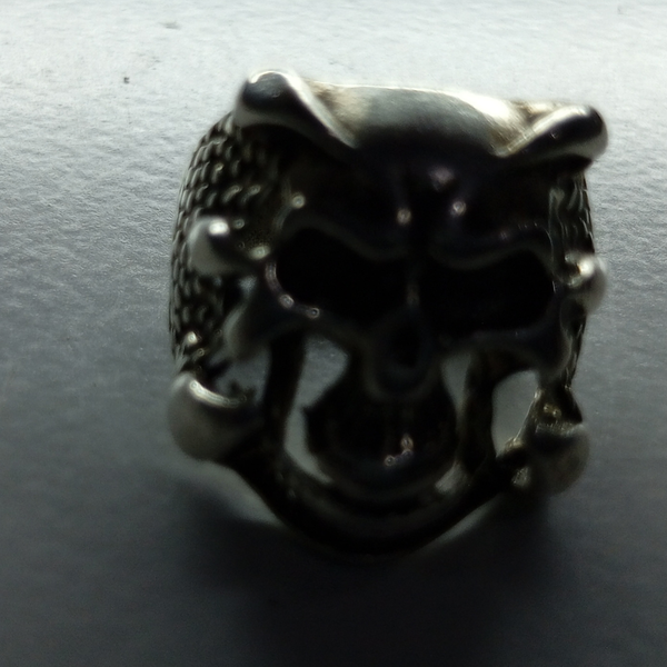 Bague tête de mort