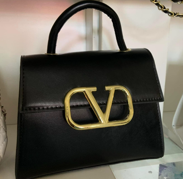 HANDBAGS