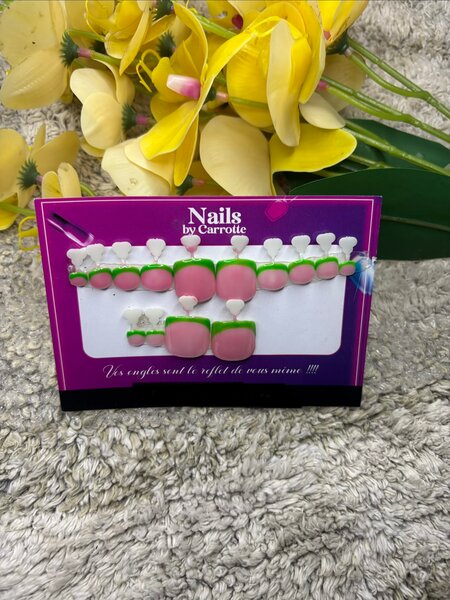 Faux ongles élégants