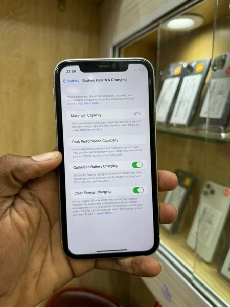 iPhone 11 simple