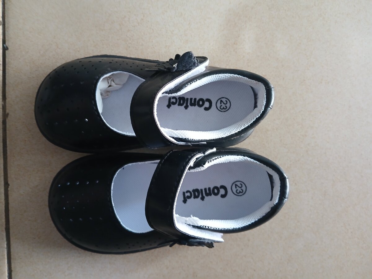 Shoe
