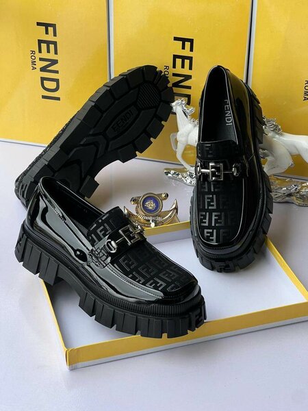 Luxury men shoe