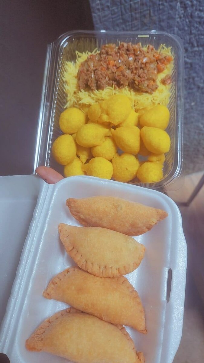 1 plat de jaune +pastel