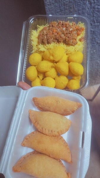 1 plat de jaune +pastel