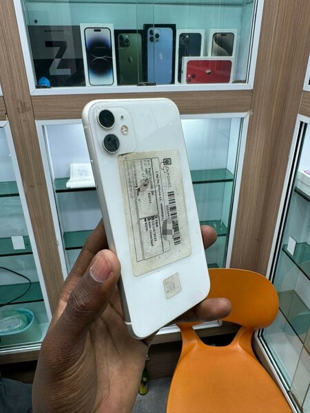 iPhone 11