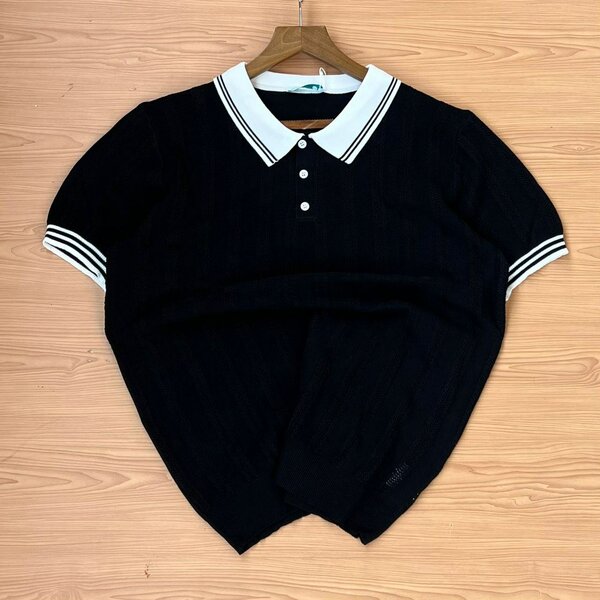 Knitted lacoste