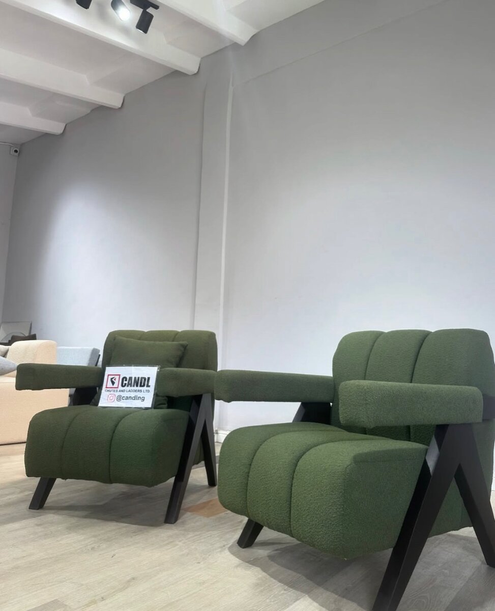 AMEC STUFFING CHAIR