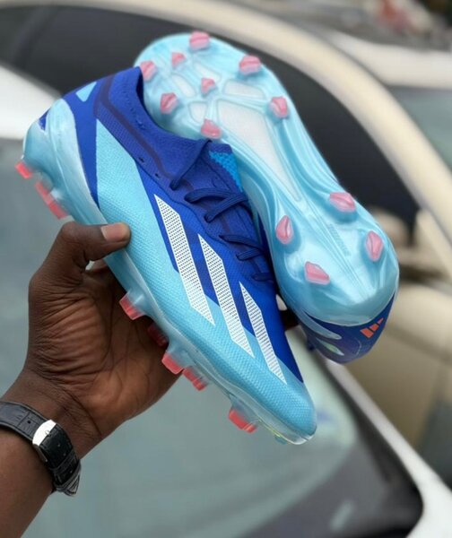 Chic paire de foot