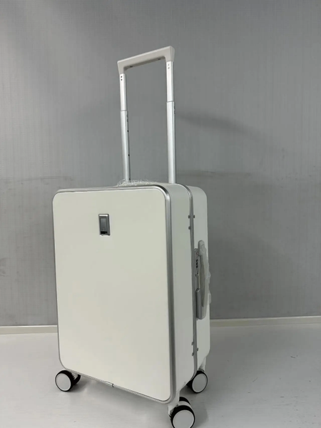 Valises rigides en aluminium