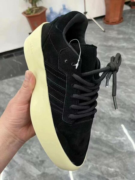 Fashion sneakers