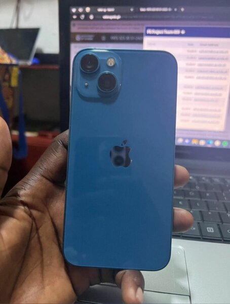 iPhone 13
