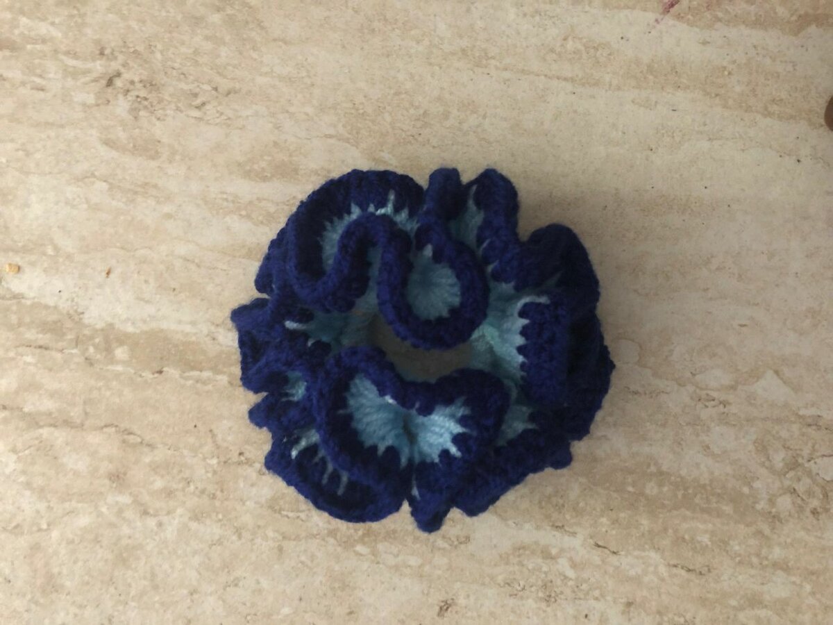 Chouchou bleu ciel et Marine