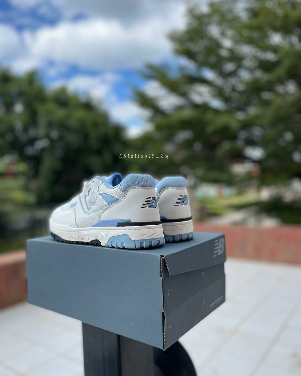 New Balance 550 UNC