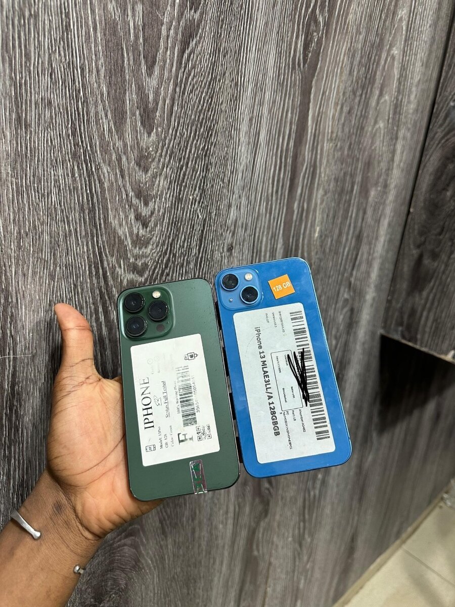 iPhone 13 simple