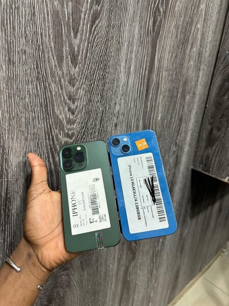 iPhone 13 simple