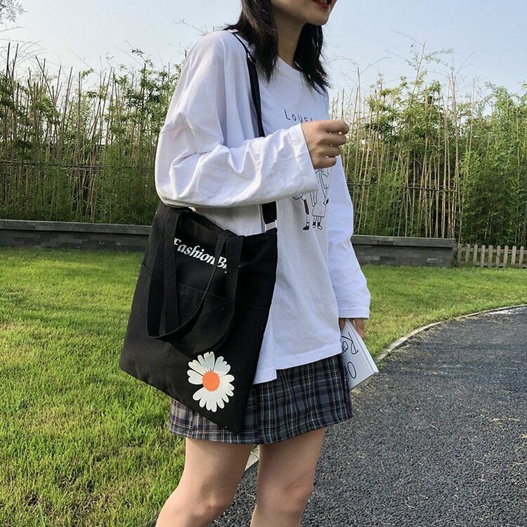 Tote bags