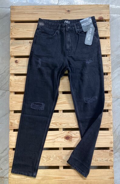 Jeans branded