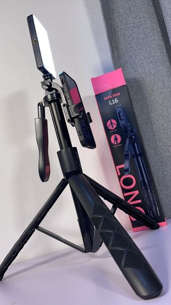 L16 Tripod
