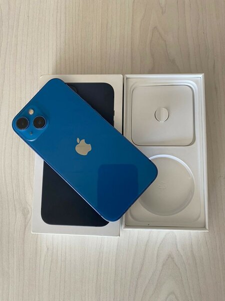 iPhone 13