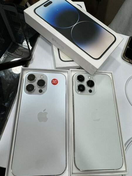 iphone 14 pro max 128G très propre